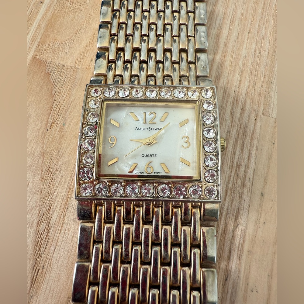 Ashley Stewart ladies rectangular gold tone fashion watch NEW BATTERY